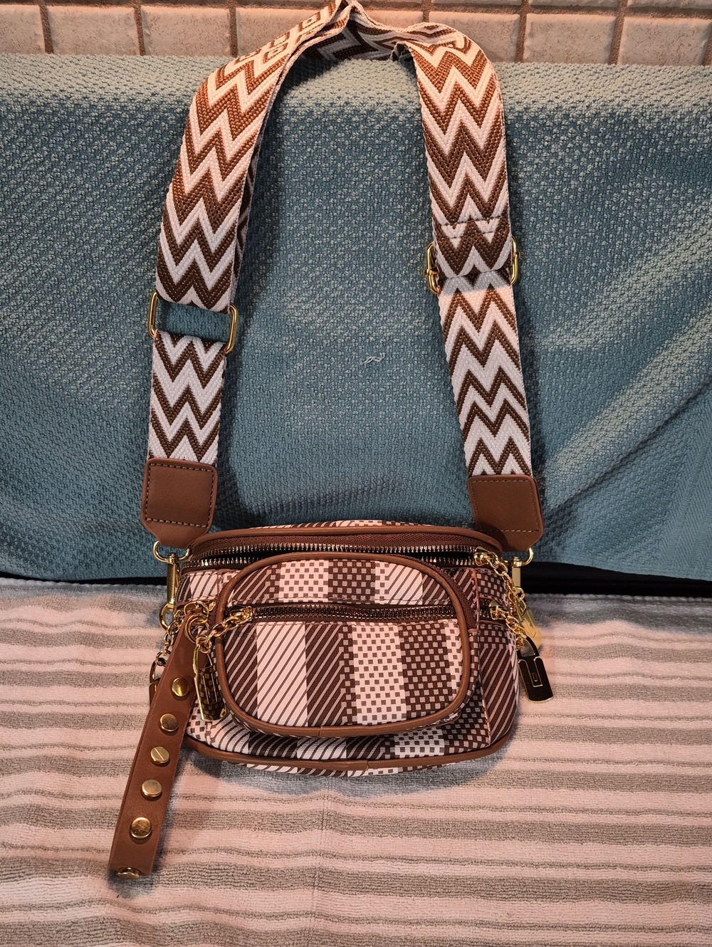 NWOT Never Used Classic Bag  Multi-Layer Plaid Crossbody Bag Multi Pockets